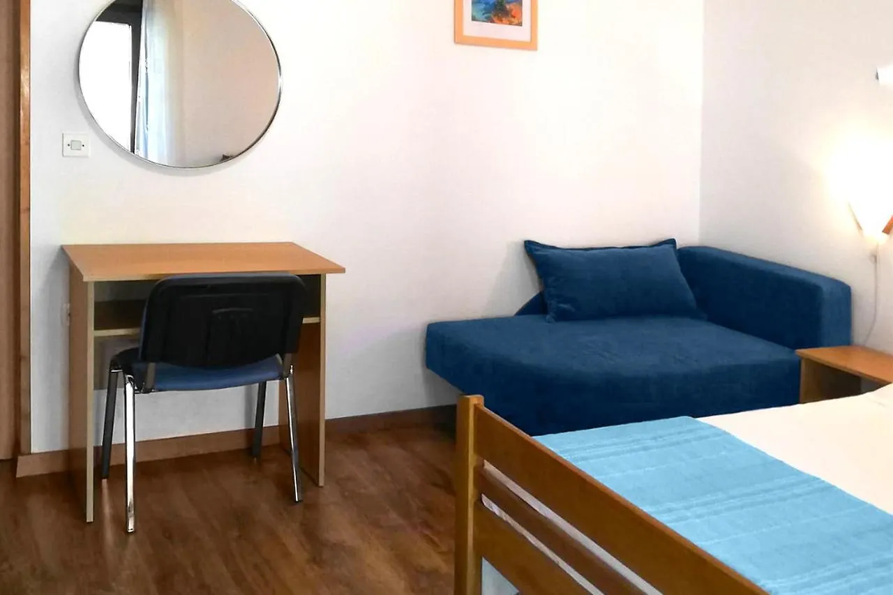 Apartments Silva Pula 0*,
